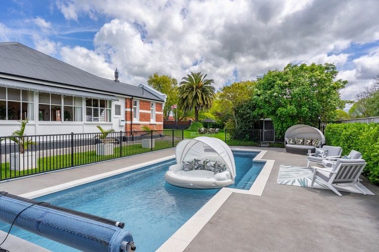 Photo of property in 193 East Street, Greytown, 5712