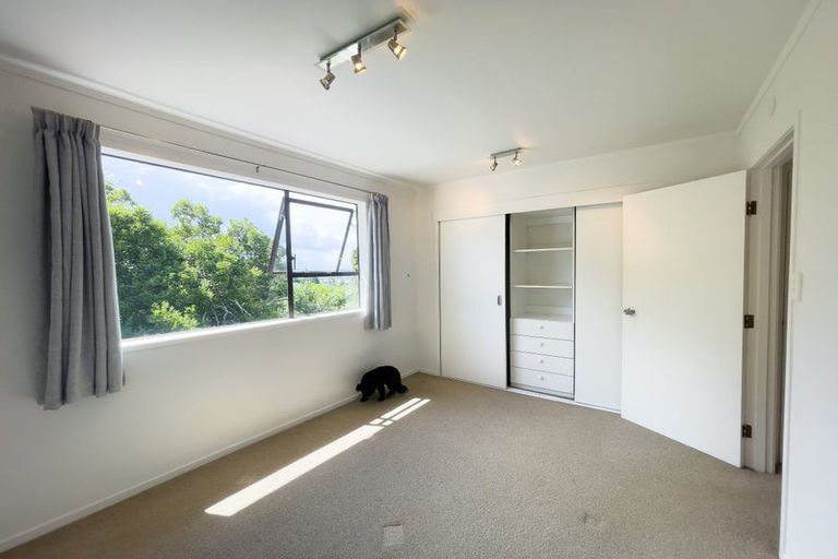 Photo of property in 4/59 Rangatira Road, Beach Haven, Auckland, 0626