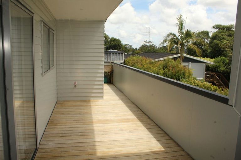 Photo of property in 35a Gledstane Road, Stanmore Bay, Whangaparaoa, 0932