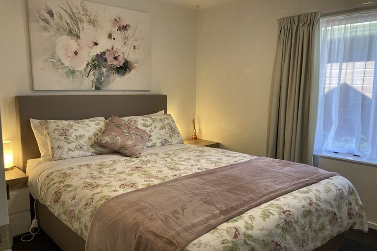 Photo of property in 9/8 Palmer Crescent, Silverstream, Upper Hutt, 5019