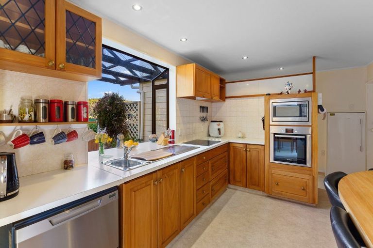 Photo of property in 36 Simcox Street, Otaki Beach, Otaki, 5512