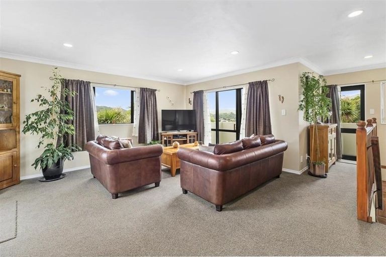 Photo of property in 4 Pilot Lane, Whitby, Porirua, 5024