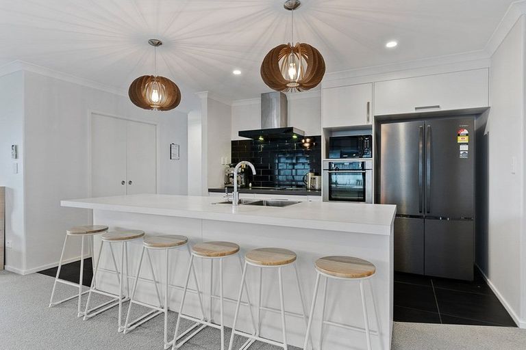 Photo of property in 59 Harding Drive, Papamoa Beach, Papamoa, 3118