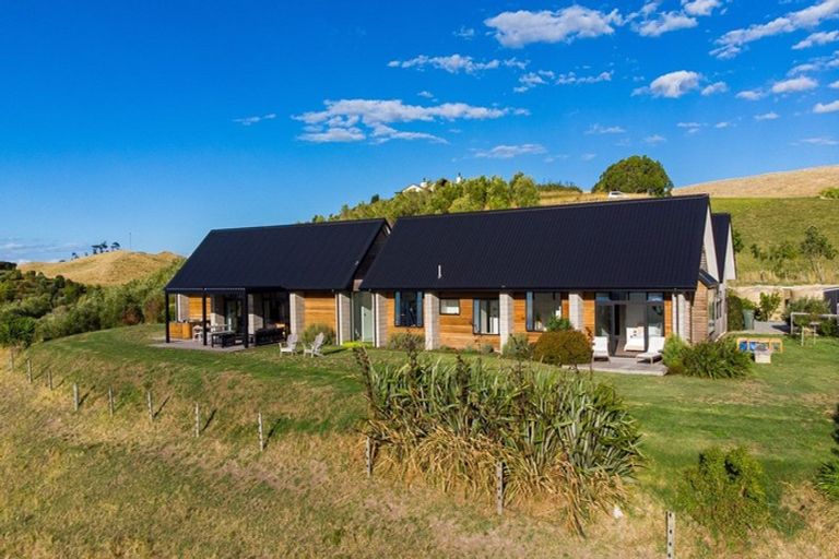 Photo of property in 70 Tuki Tuki Hills Road, Haumoana, Hastings, 4180