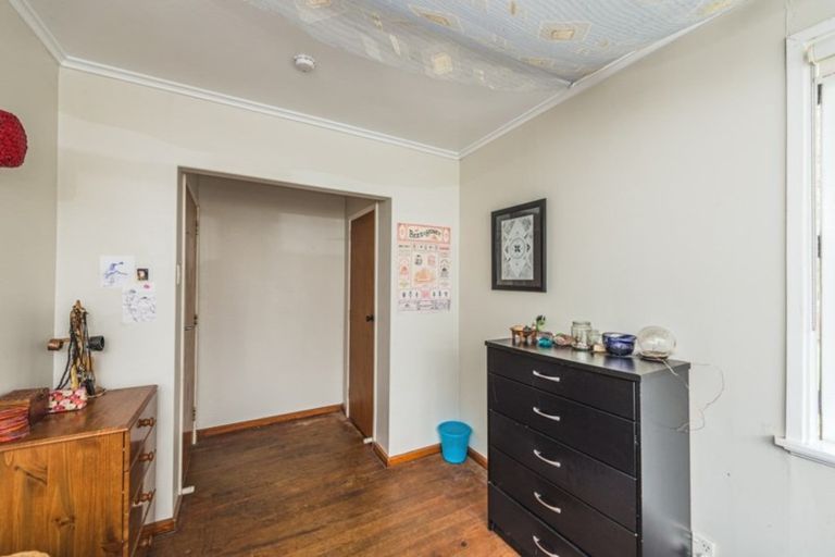 Photo of property in 73 Harper Street, Gonville, Whanganui, 4501