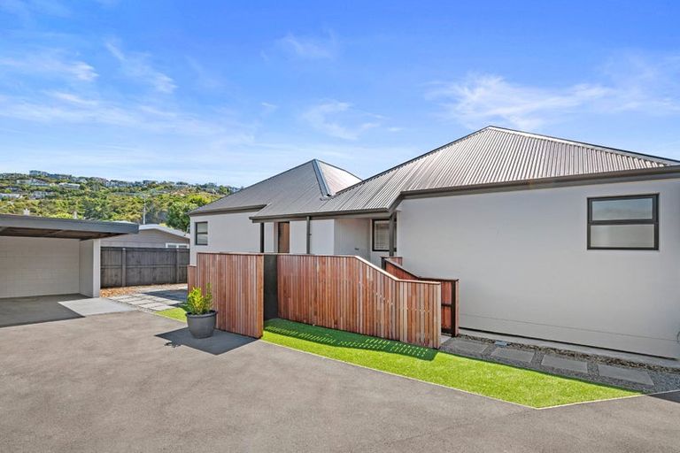 Photo of property in 2/71b Main Road, Redcliffs, Christchurch, 8081