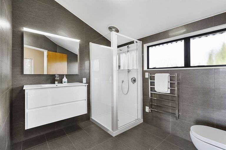 Photo of property in 4 Spyglass Lane, Whitby, Porirua, 5024