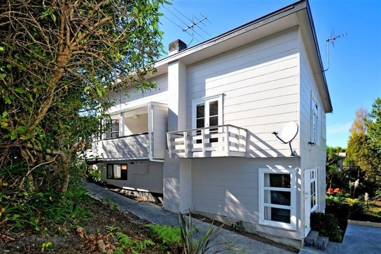 Photo of property in 2/78 Seaview Road, Castor Bay, Auckland, 0620