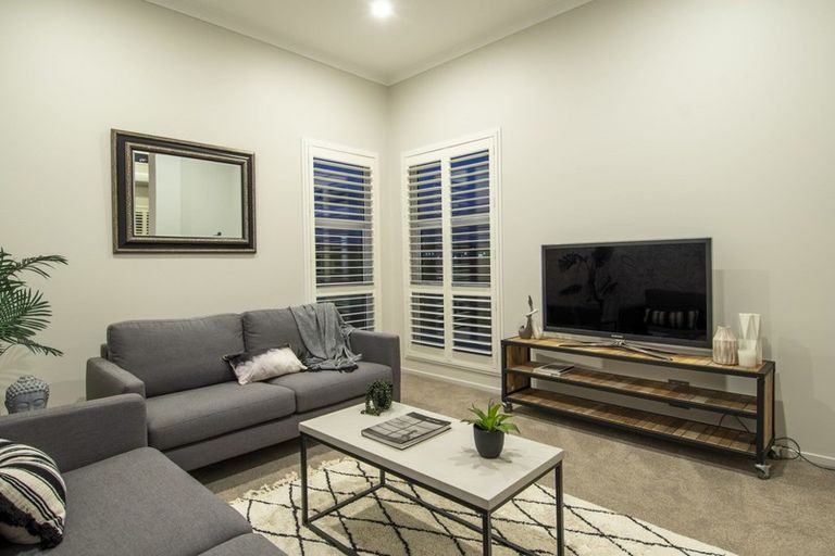 Photo of property in 231 Lakes Boulevard, Pyes Pa, Tauranga, 3112