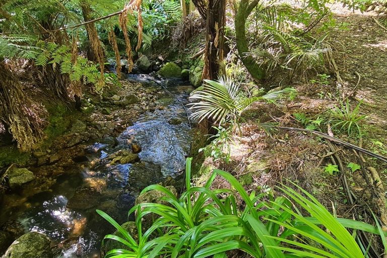 Photo of property in 1567 Rings Road, Coromandel, 3506