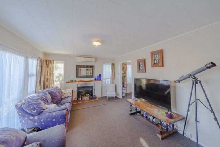 Photo of property in 38 Hammond Road, Taradale, Napier, 4112