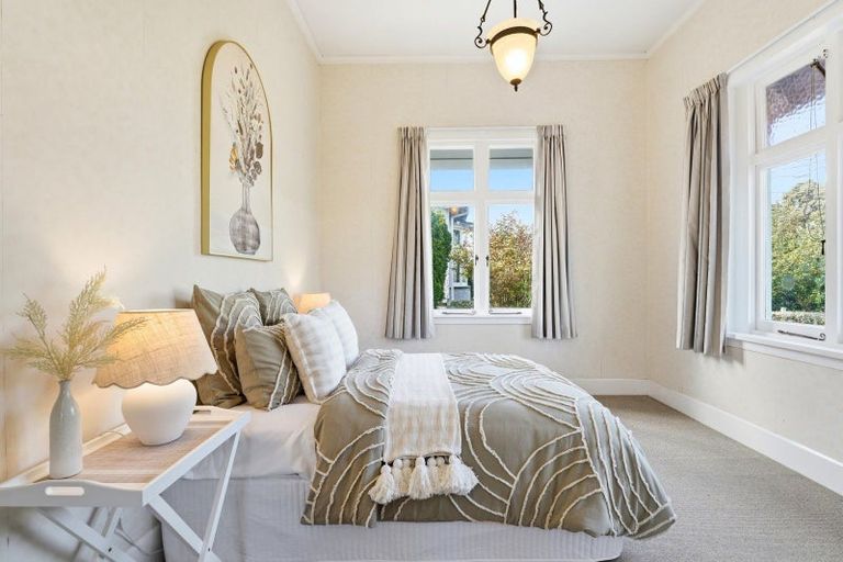 Photo of property in 80 Great North Road, Saint Johns Hill, Whanganui, 4500