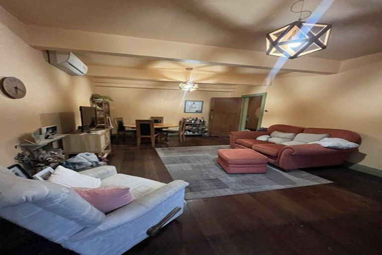 Photo of property in 3/16 Balfour Street, Mornington, Wellington, 6021