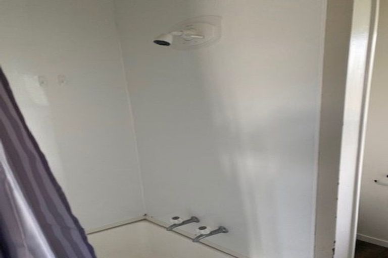 Photo of property in 1/86 Birkdale Road, Birkdale, Auckland, 0626