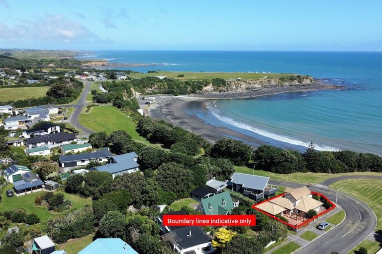 Photo of property in 1 Wilson Road, Opunake, 4616