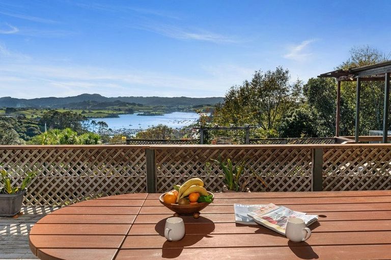 Photo of property in 76 Brick Bay Drive, Sandspit, Warkworth, 0982