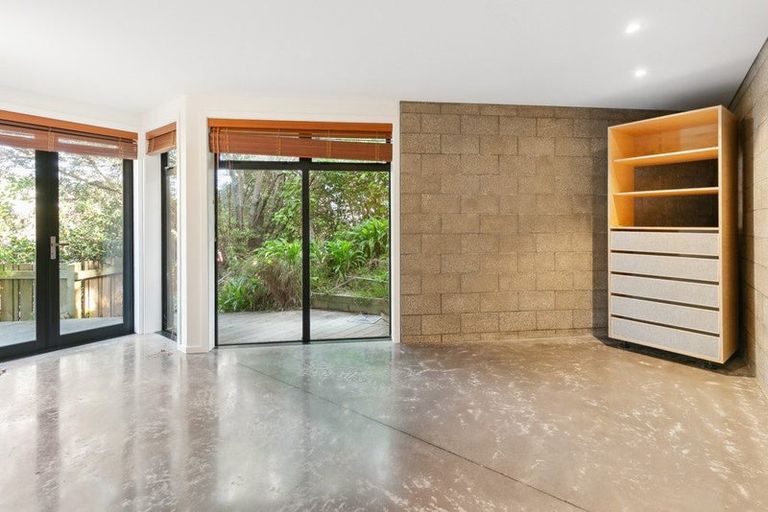 Photo of property in 69a Sidlaw Street, Strathmore Park, Wellington, 6022