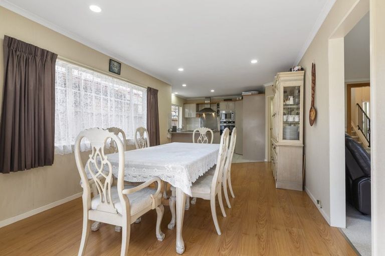 Photo of property in 75 Meadowland Drive, Somerville, Auckland, 2014