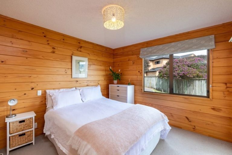 Photo of property in 13 Pine Ridge Terrace, Waikanae Beach, Waikanae, 5036