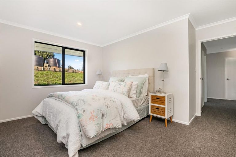 Photo of property in 5 Don Mackinnon Way, Hunua, 2583