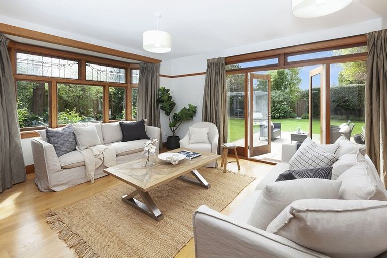 Photo of property in 152 Clyde Road, Burnside, Christchurch, 8053