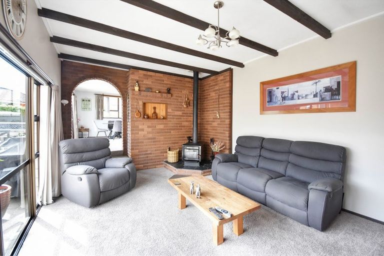 Photo of property in 9 Cedar Crescent, Mosgiel, 9024