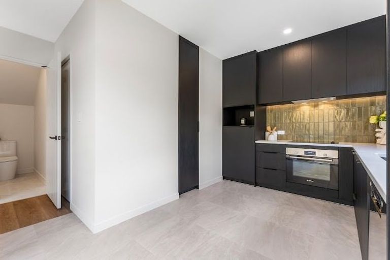 Photo of property in 29 Brandon Road, Manly, Whangaparaoa, 0930