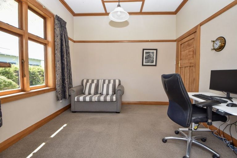 Photo of property in 12 Garrison Street, Carterton, 5713