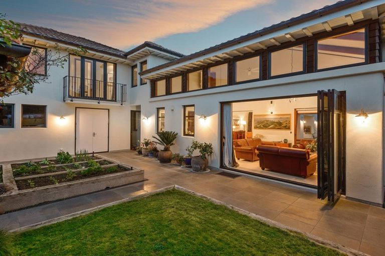 Photo of property in 45a Holmwood Road, Merivale, Christchurch, 8014