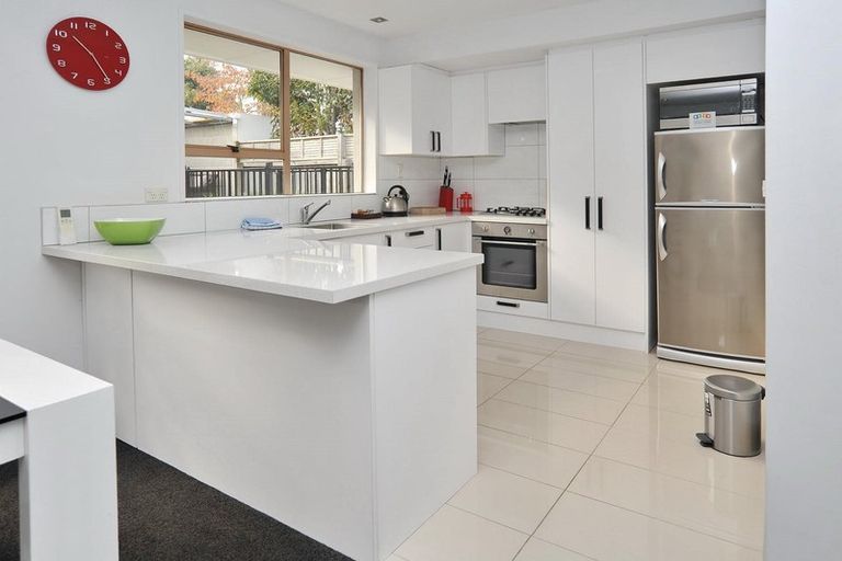 Photo of property in 2/97 Leinster Road, Merivale, Christchurch, 8014