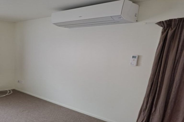 Photo of property in 7a Abel Tasman Avenue, Henderson, Auckland, 0610