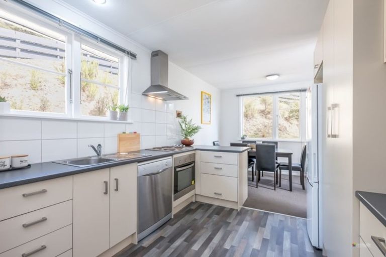 Photo of property in 16 John Street, Stokes Valley, Lower Hutt, 5019