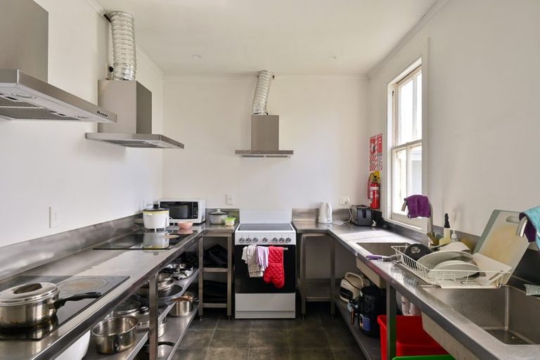 Photo of property in 409 King Street South, Hastings, 4122