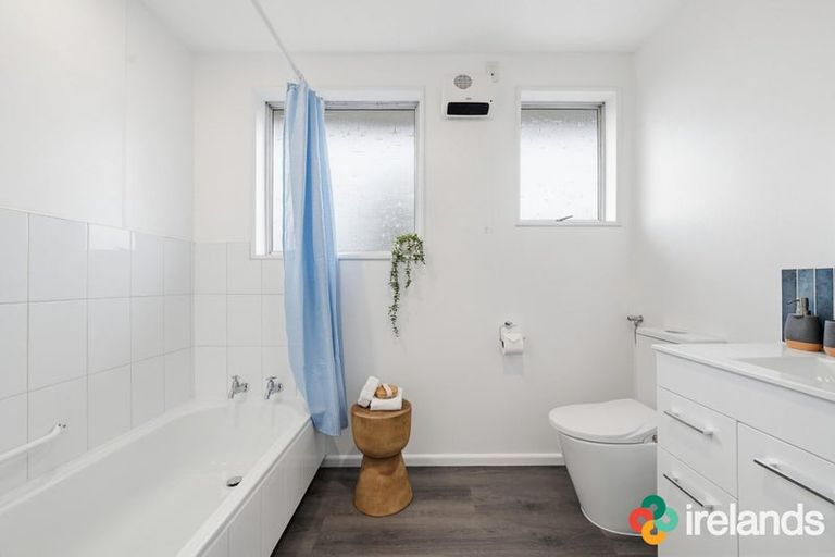 Photo of property in 2/275 Marine Parade, New Brighton, Christchurch, 8061