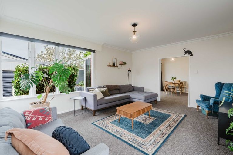 Photo of property in 16 Kensington Place, Fairfield, Hamilton, 3214