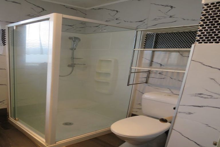 Photo of property in 4 Carbery Place, Manurewa, Auckland, 2102