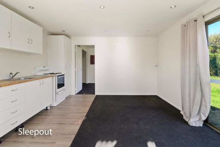 Photo of property in 28 Charles Road, Hannahs Bay, Rotorua, 3010