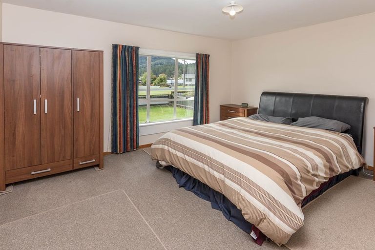 Photo of property in 14 Matai Street, Dobson, Greymouth, 7805
