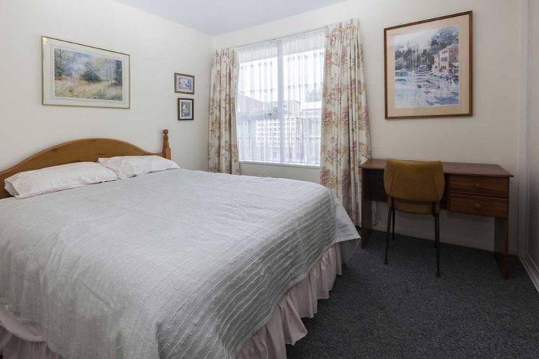 Photo of property in 2/11 Leith Place, Spreydon, Christchurch, 8024