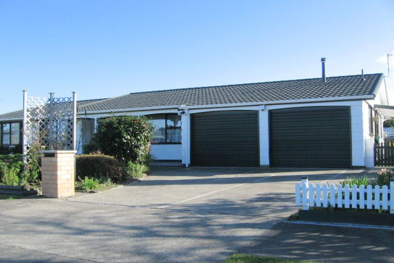 Photo of property in 16 Virginia Crescent, Feilding, 4702