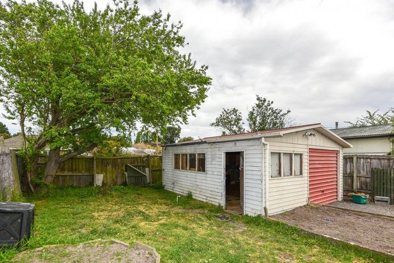 Photo of property in 147 Bowhill Road, New Brighton, Christchurch, 8083