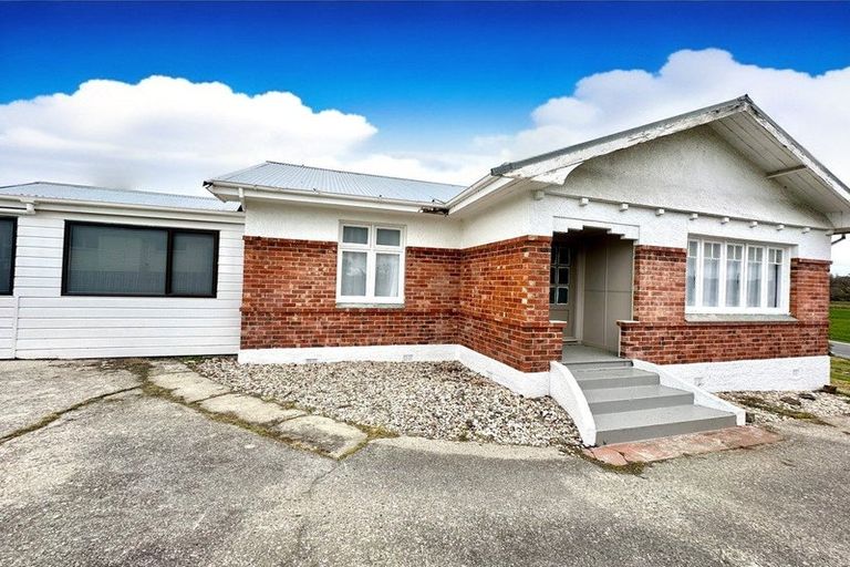 Photo of property in 195 Clyde Street, Balclutha, 9230