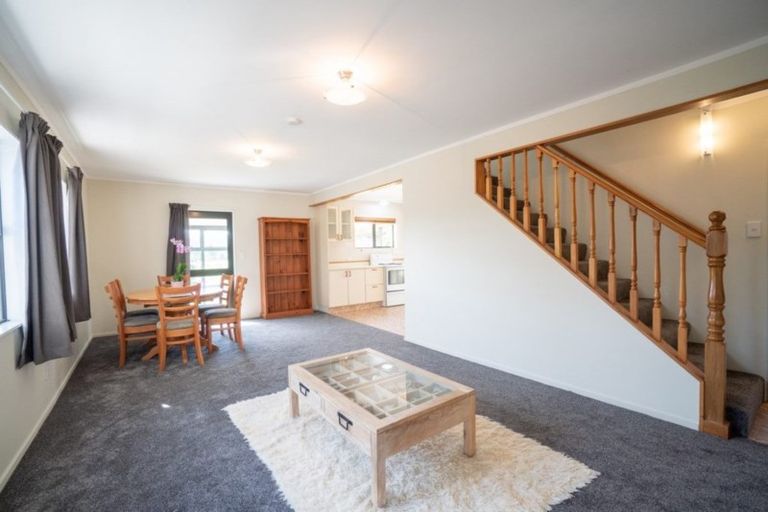 Photo of property in 15 Charles Cross Street, Longburn, Palmerston North, 4412
