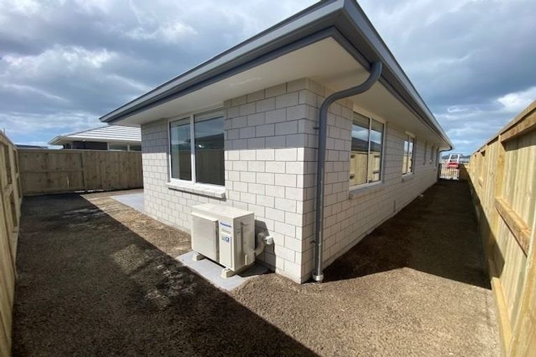 Photo of property in 6 Gold Lane, Papamoa, 3118