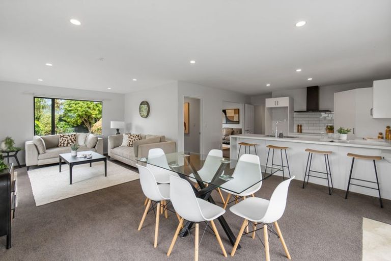 Photo of property in 15 Harrys Way, Redwood, Christchurch, 8051