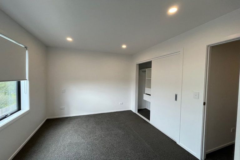 Photo of property in 4/504 Don Buck Road, Massey, Auckland, 0614