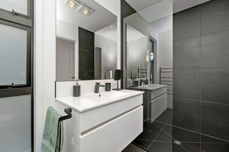 Photo of property in 9 Kristin Place, Manakau, Levin, 5573