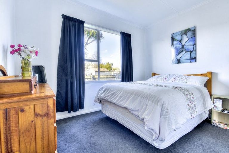 Photo of property in 8 Mill Street, Milton, 9220