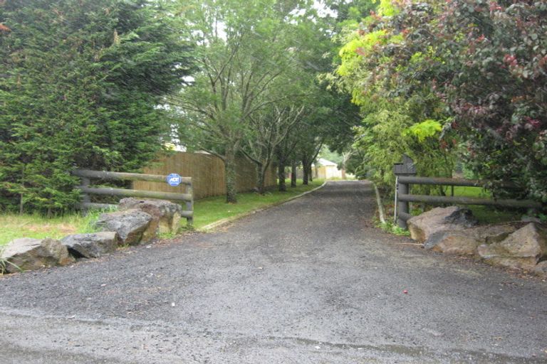 Photo of property in 18 Kath Henry Lane, Drury, 2113