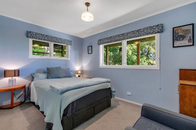 Photo of property in 3a Roys Road, Plimmerton, Porirua, 5026